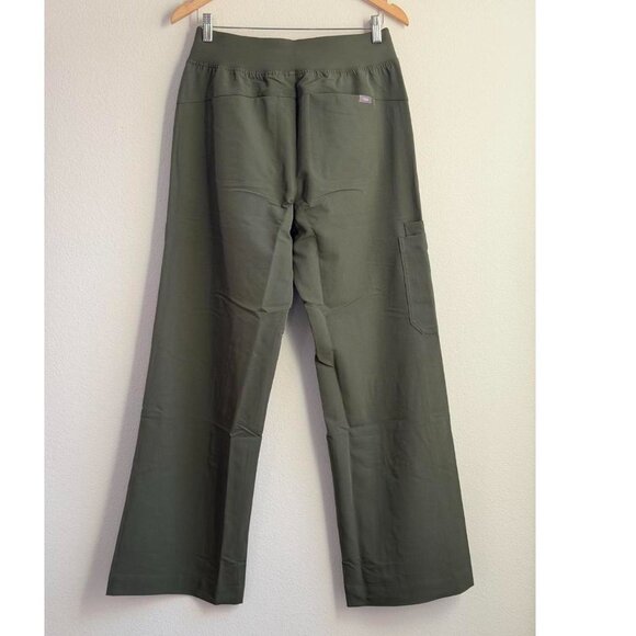 Figs High Waisted Isabel Wide Leg Scrub Pants in Moss, Size Medium - Picture 8 of 9